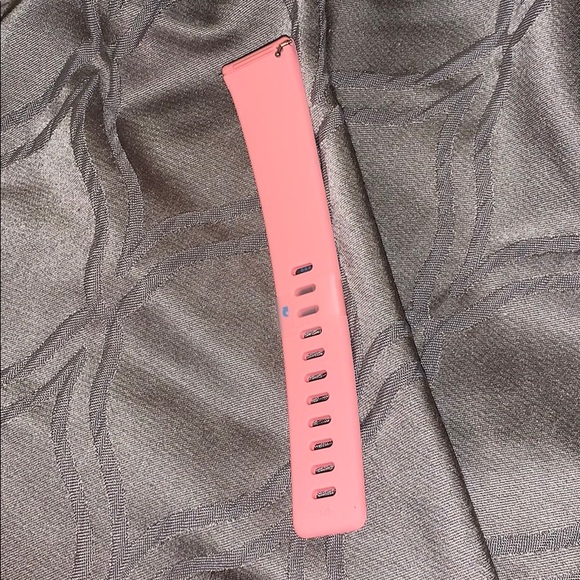 Fit bit Large band - Picture 2 of 2